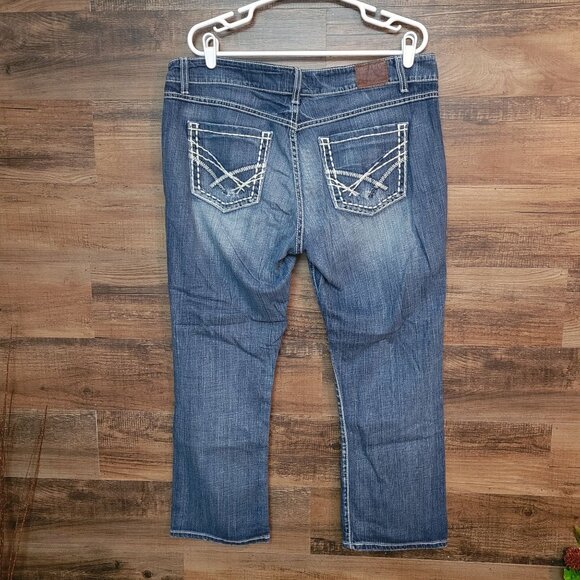 BKE Jeans Sz 36 Culture Crop Straight Mid Rise Medium Light Wash Stretch Denim - Picture 2 of 11